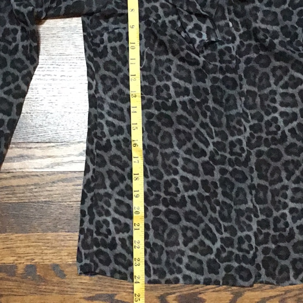 Michael Kors Black Leopard Print Chiffon Blouse - Picture 5 of 8